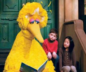 Puzzle Big Bird ανάγνωση ενός storybook