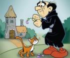 Ο κακός μάγος Gargamel και τη γάτα του Azrael, οι εχθροί των Στρουμφ